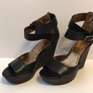 Nine West Size 8 Platform Wedge Sandals